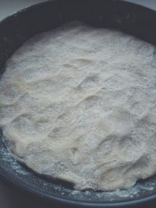 Tarta brioszkowa truskawka rabarber - ciasto do wyrośnięcia