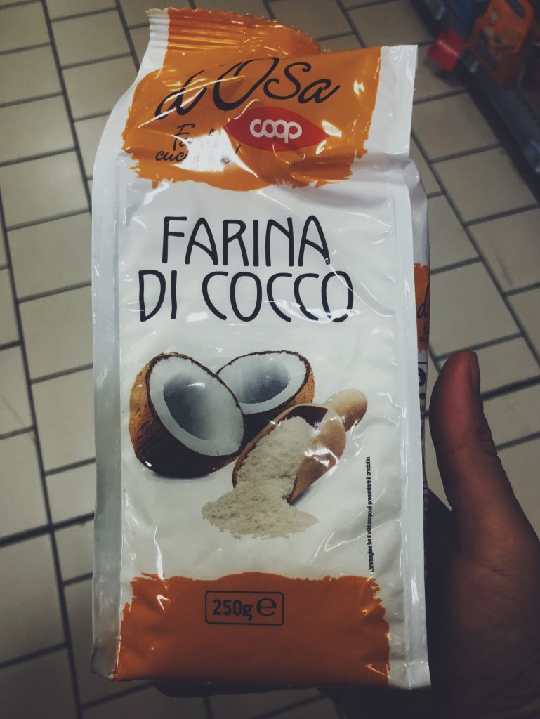 Farina di cocco (it) mąka kokosowa