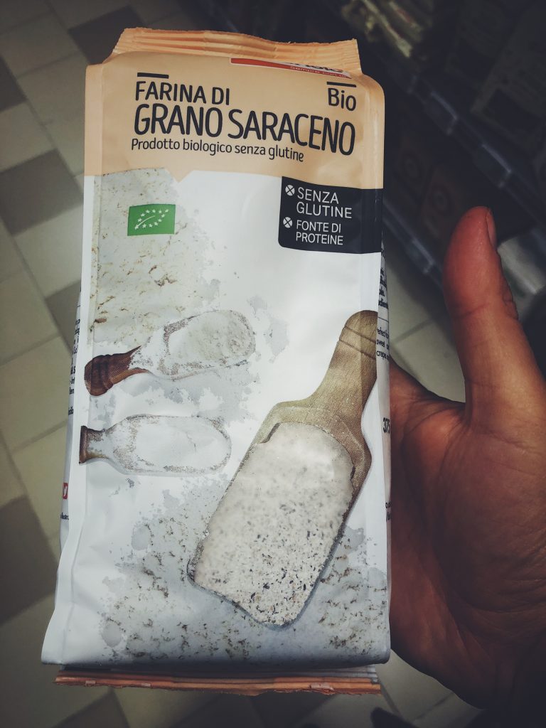 Farina di grano saraceno (it) bezglutenowa mąka gryczana