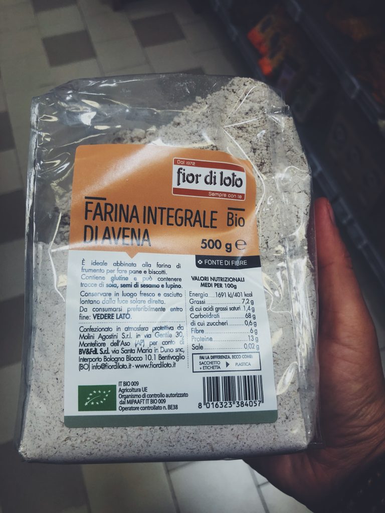 Farina integrale di avena (it) mąka owsiana razowa