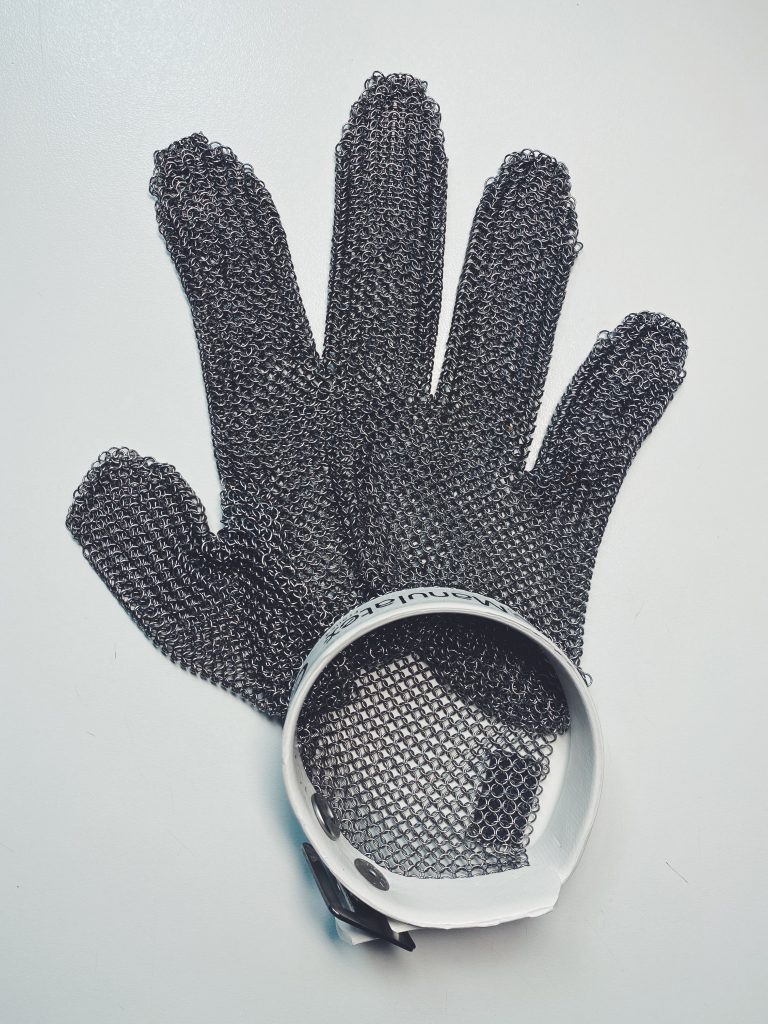 MANDOLINA-SZATKOWNICA DO WARZYW- rękawica ochronna z drutu metalowa - rzeźnicza rękawica ochronna